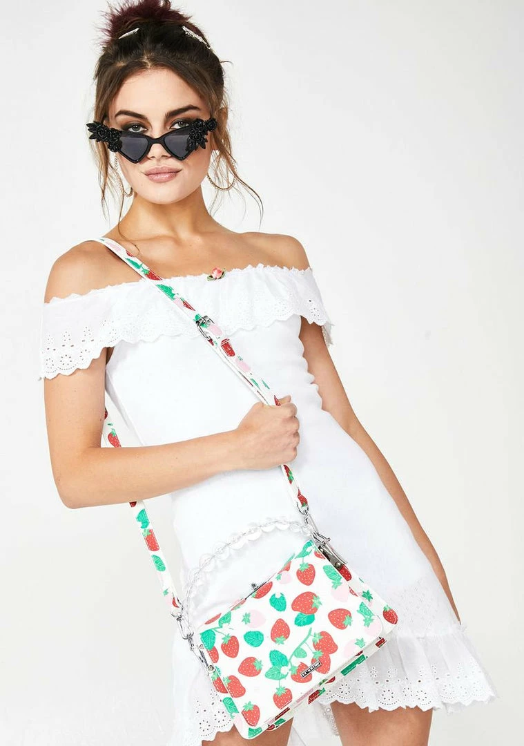 Outlet π€© Skinnydip Lacey Strawberry Crossbody Bag β¨ 6 Skinnydip Lacey Strawberry Crossbody Bag