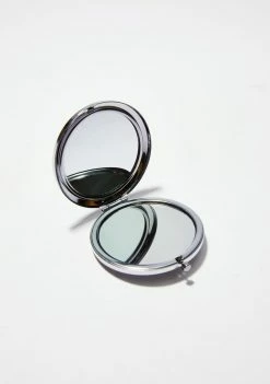 Skinnydip Shell Liquid Glitter Compact Mirror Tools & Accessories